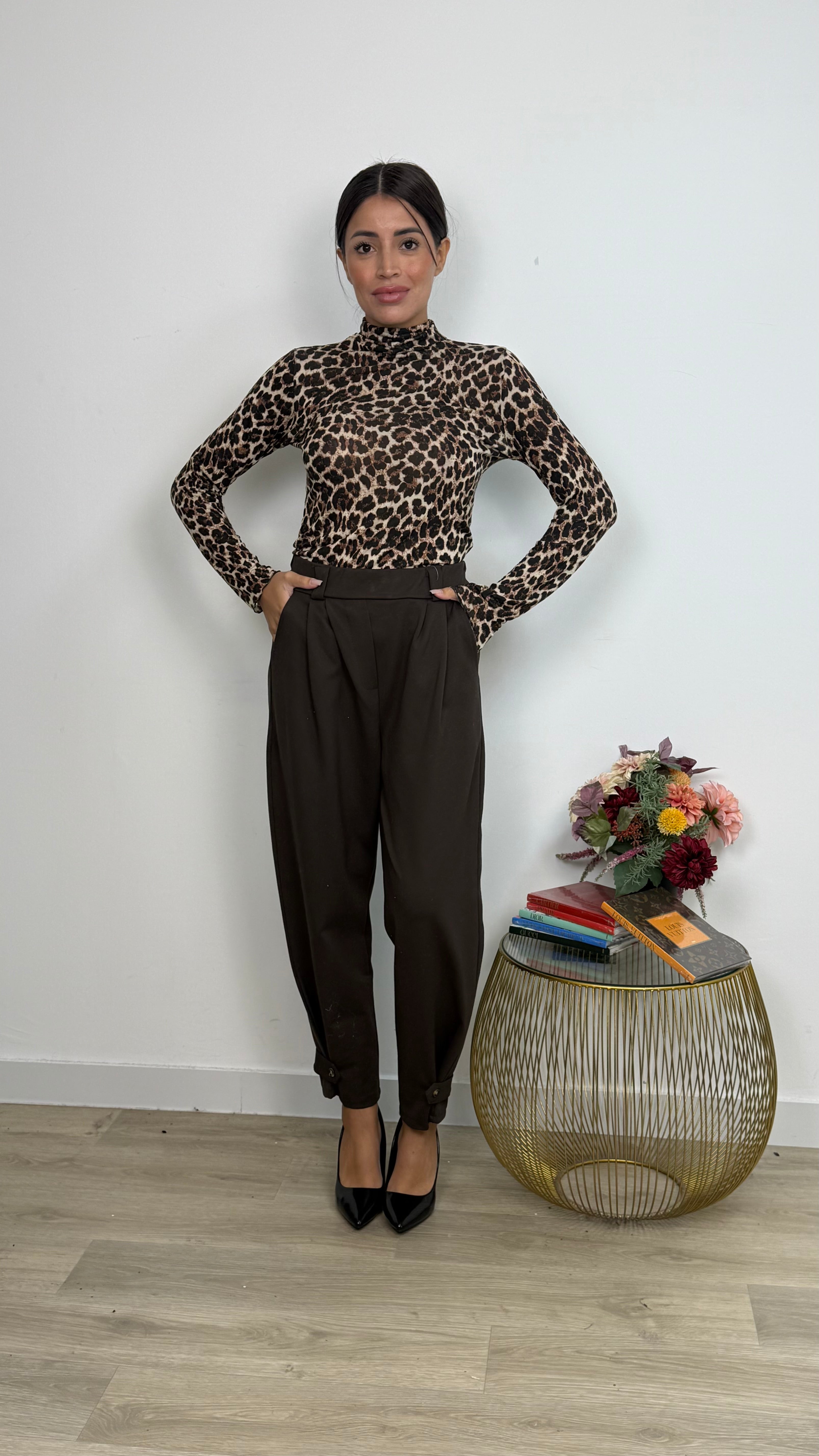 Pantalone Bottone alla Caviglia