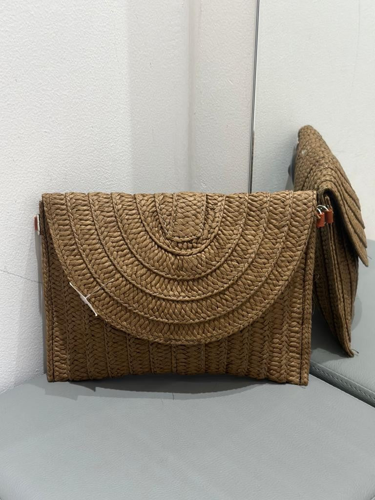 Pochette in paglia