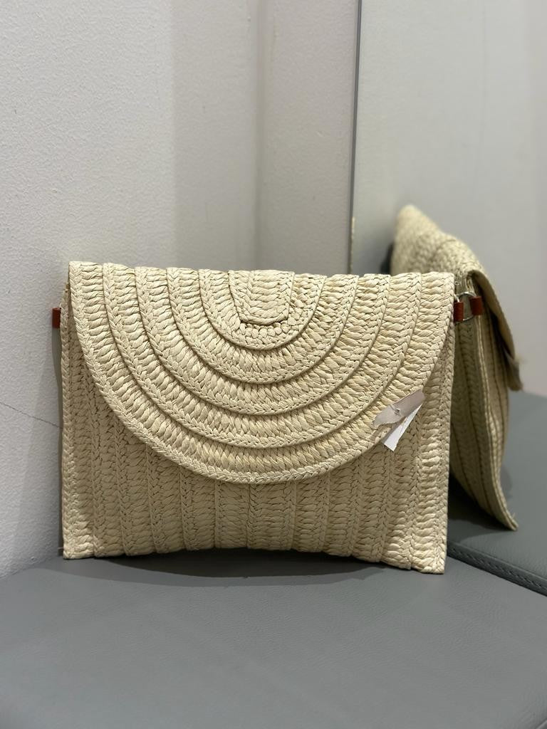 Pochette in paglia