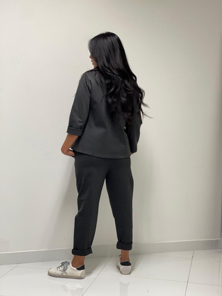 Pantalone con tasche e bottoni 158C