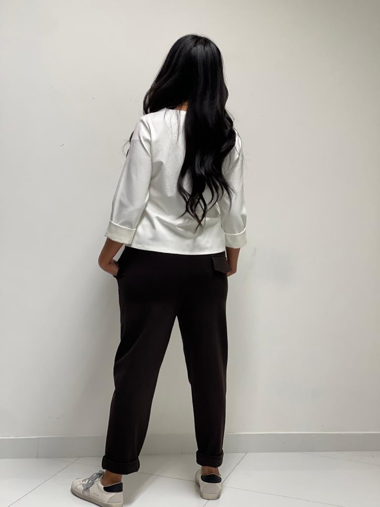 Pantalone con tasche e bottoni 158C