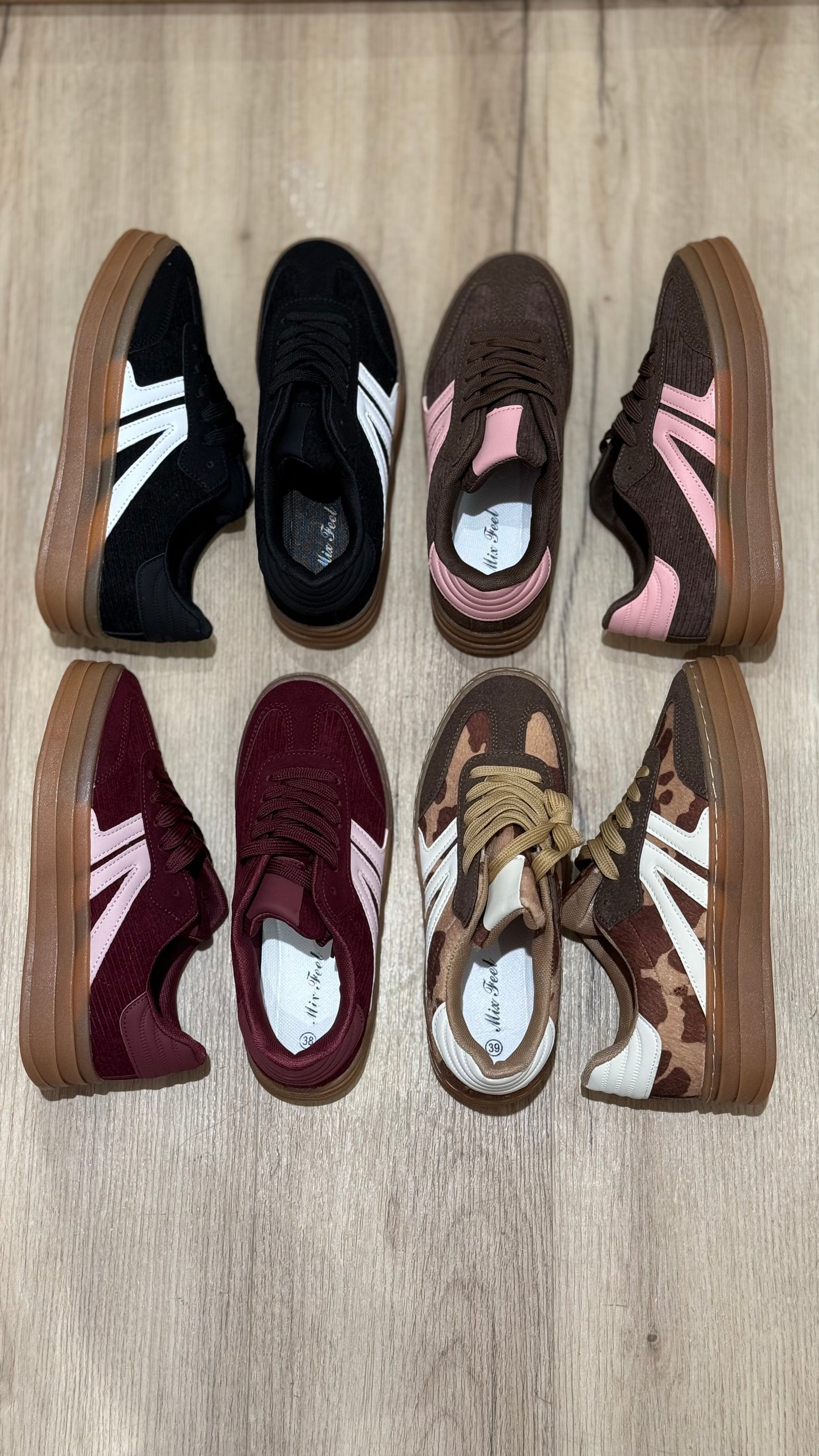 Sneakers in camoscio con platform