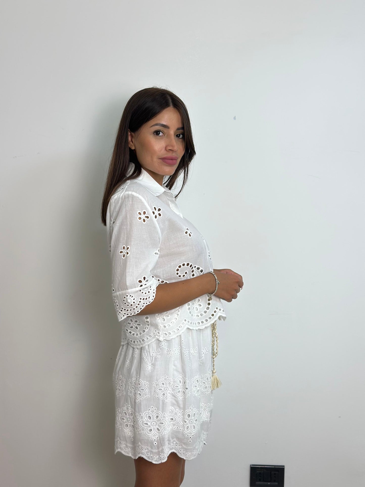 Camicia corta sangallo