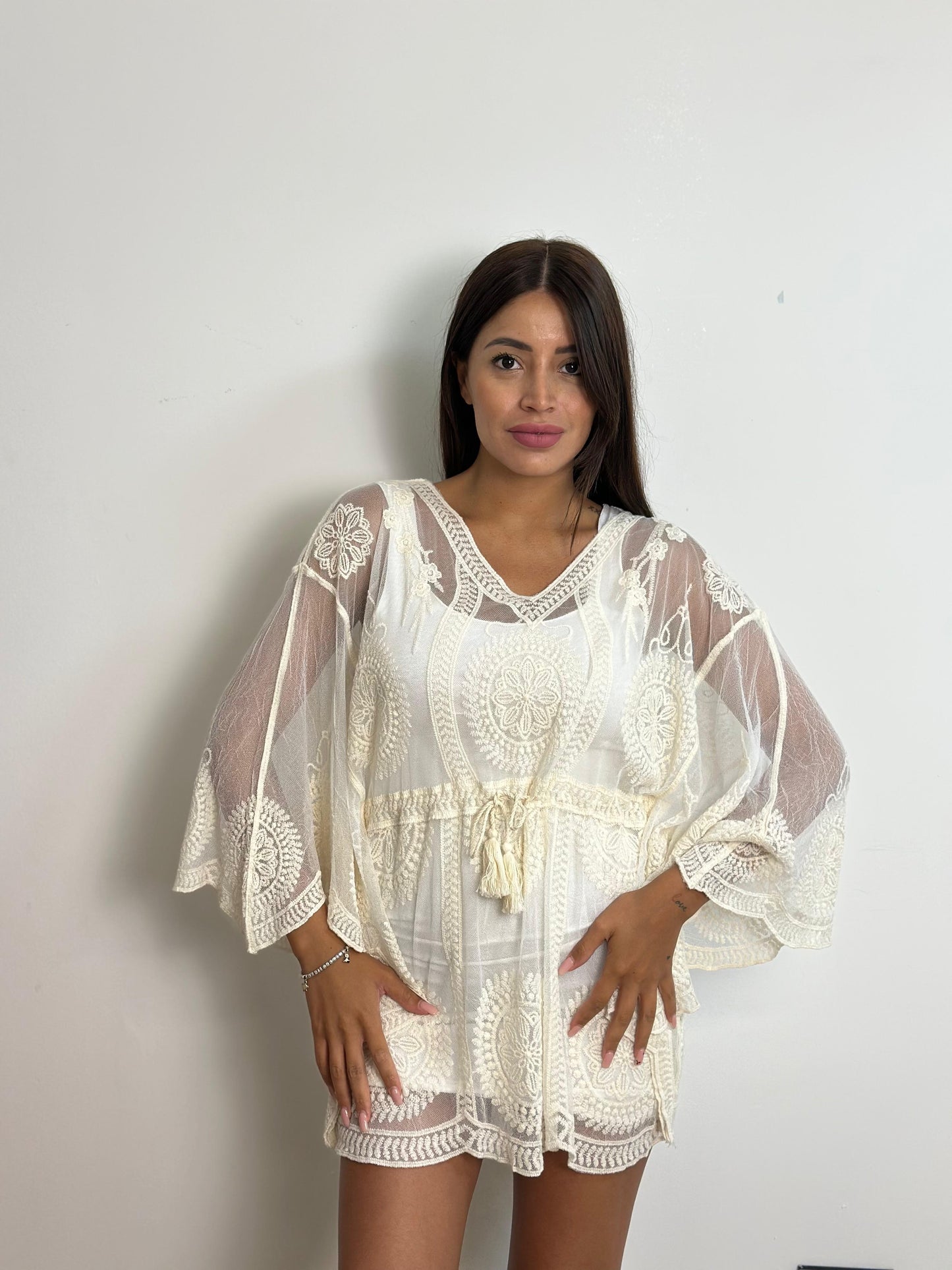 Maglia farfalla con ricami