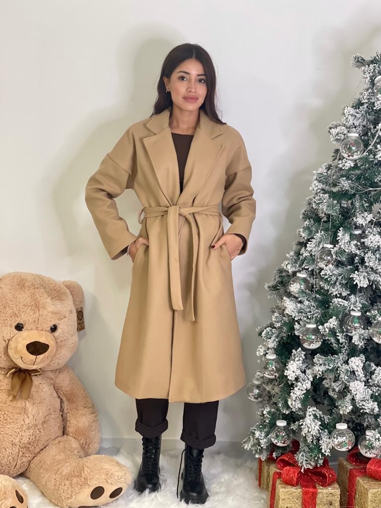 Cappotto con laccio