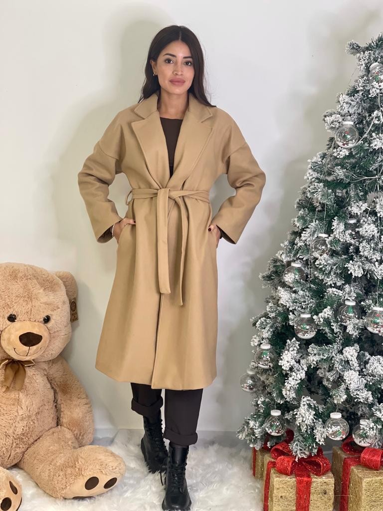 Cappotto con laccio