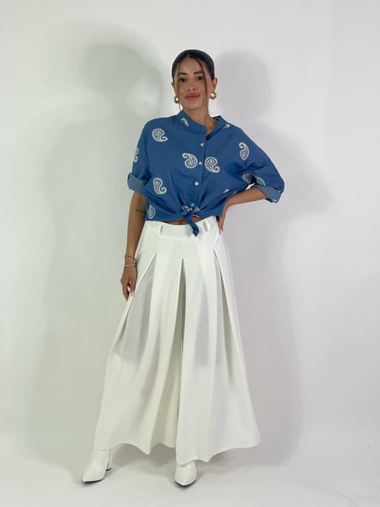 Camicia con ricami in cotone