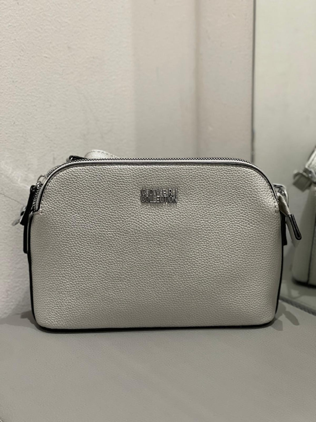 Borsa pochette con tracolla