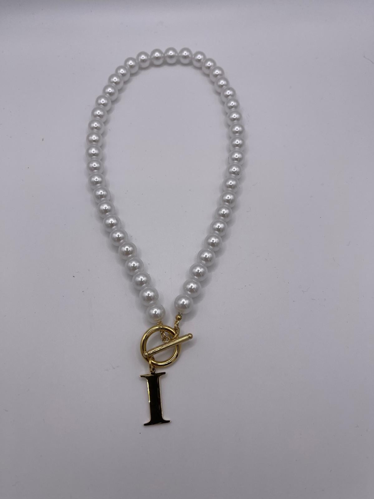 Collana lettere con perline