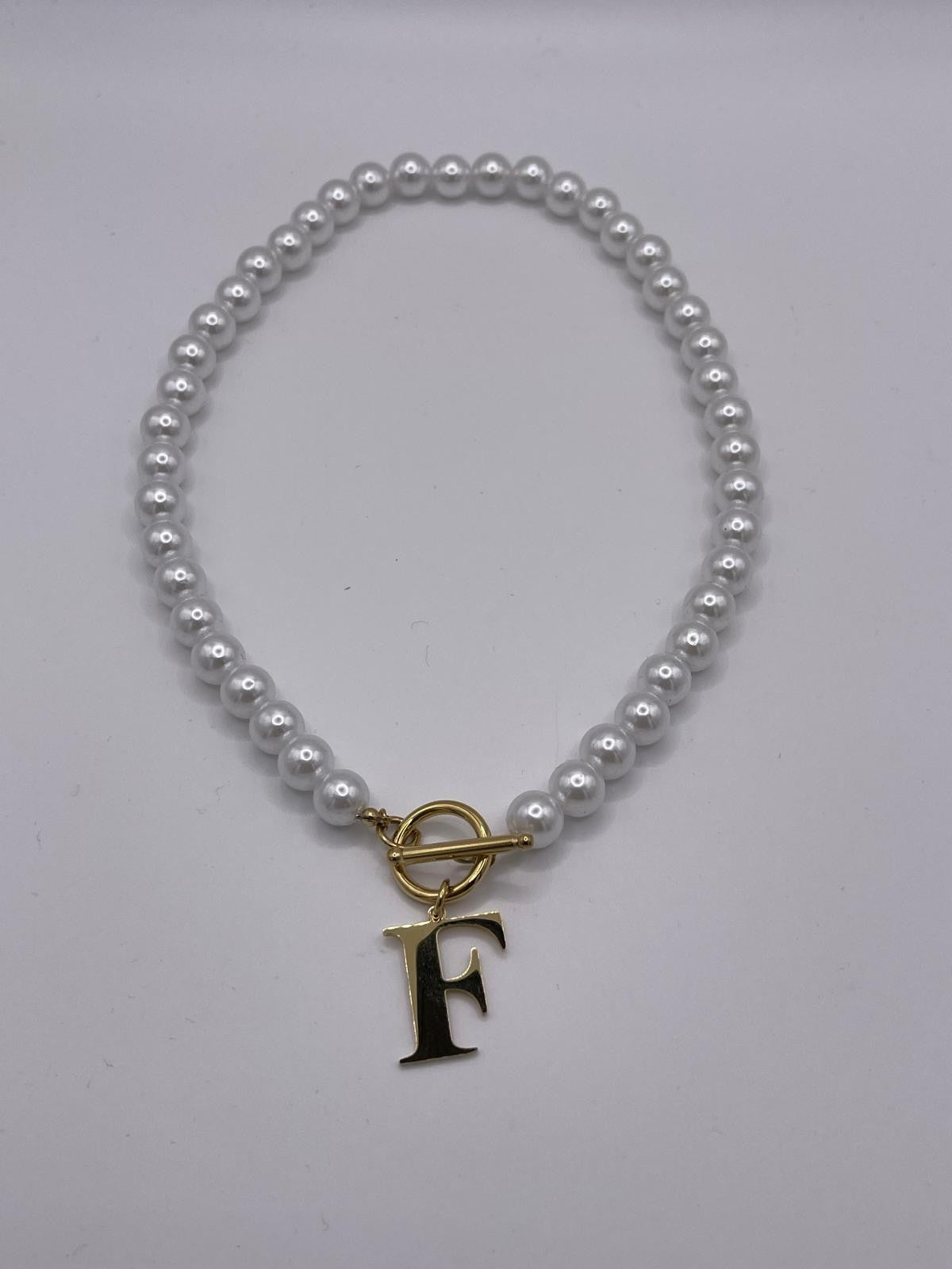 Collana lettere con perline