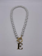 Collana lettere con perline