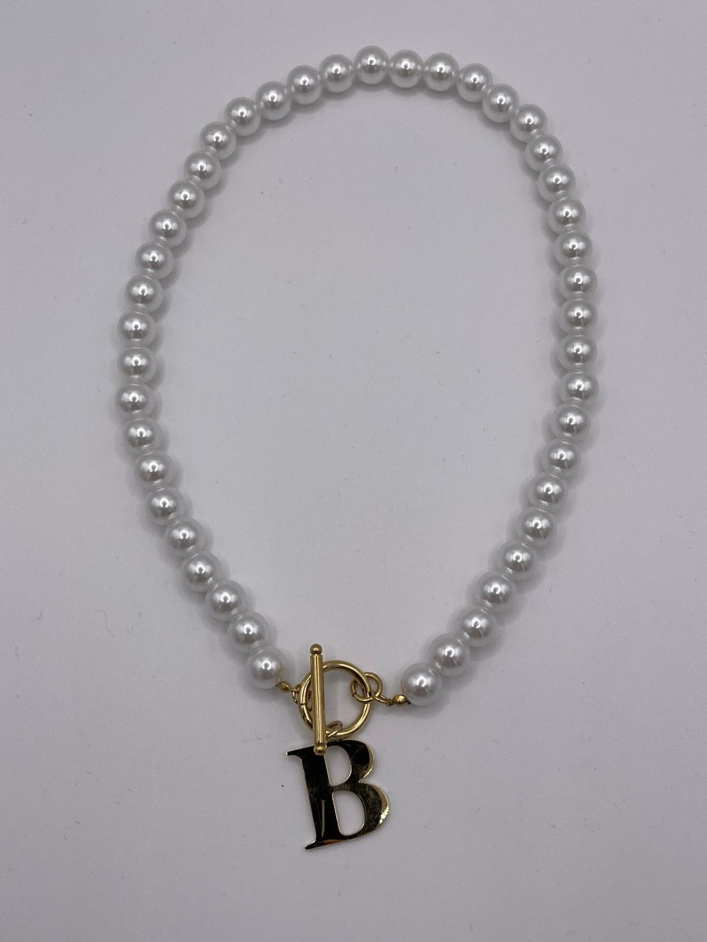 Collana lettere con perline