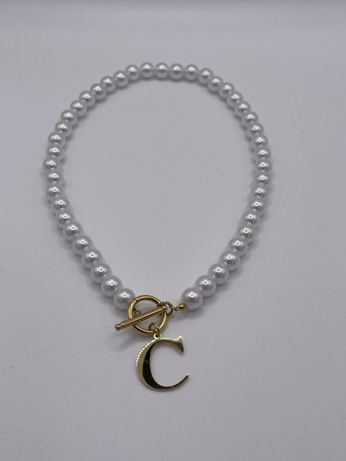 Collana lettere con perline