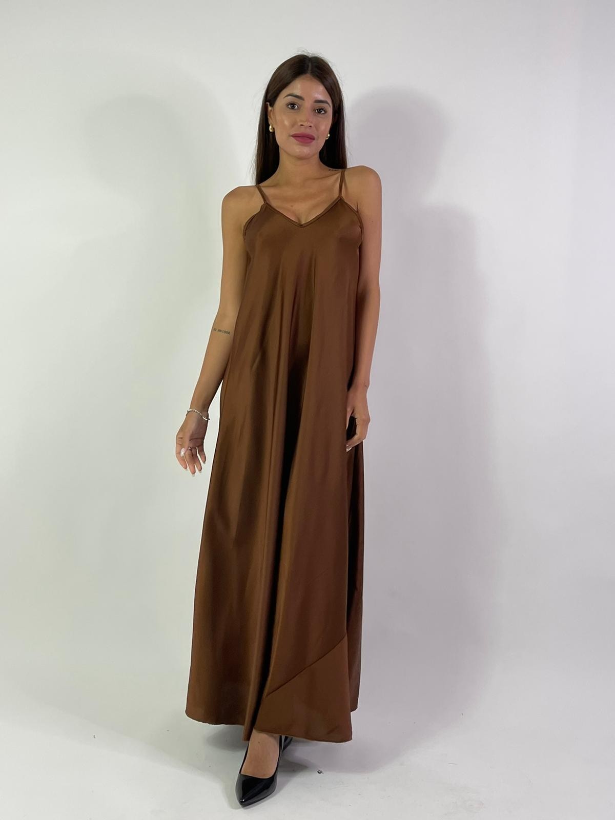 Abito in raso scollo V