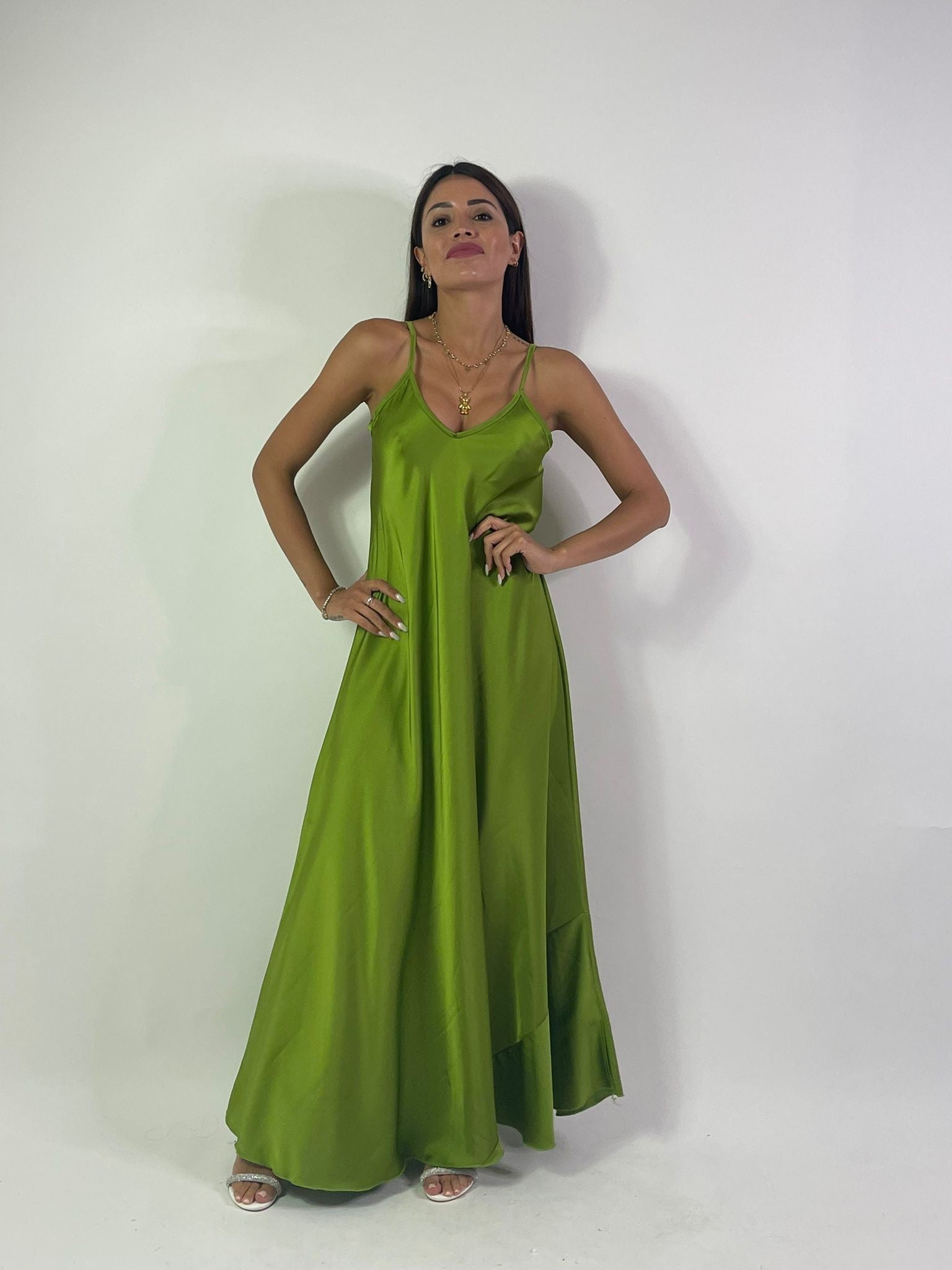 Abito in raso scollo V