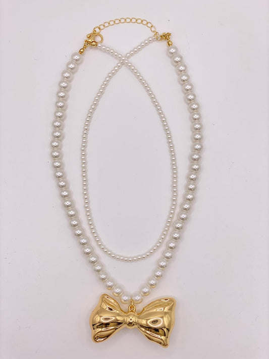 Collana con fiocco