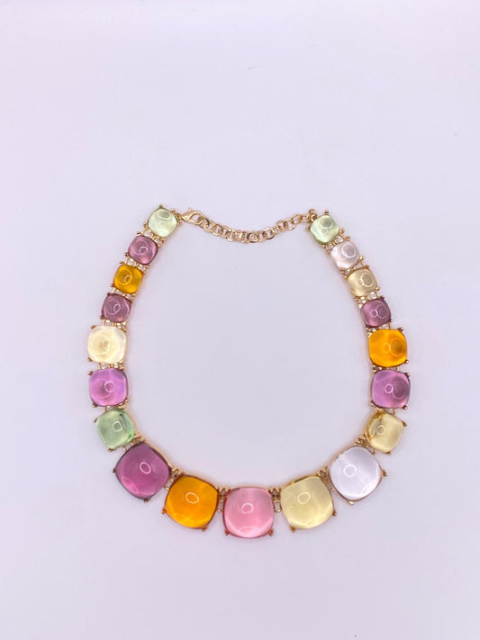 Collana con pietre