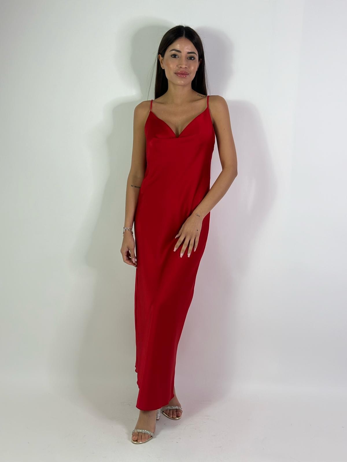 Abito semplice in raso