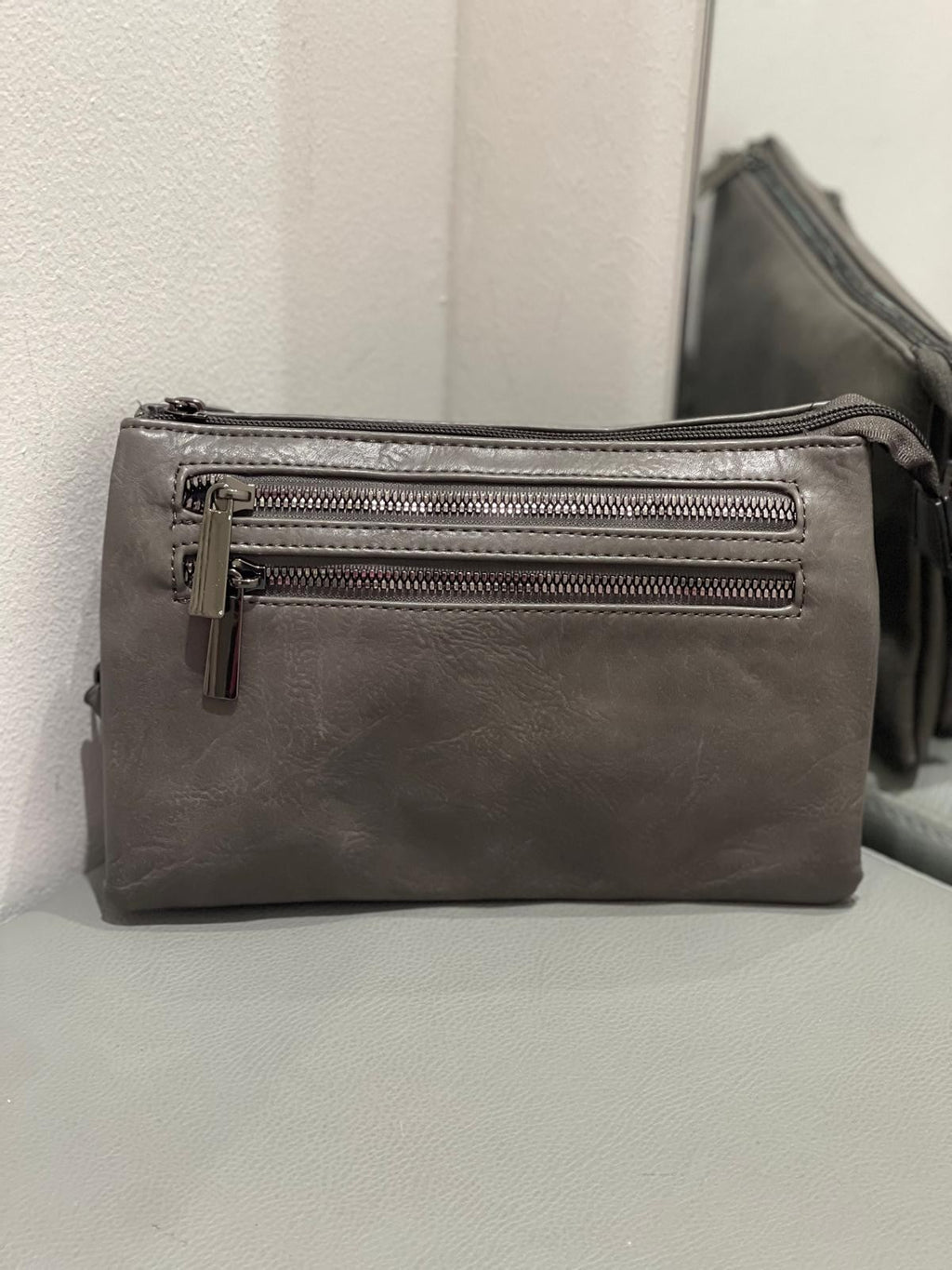 Pochette tracolla a mano