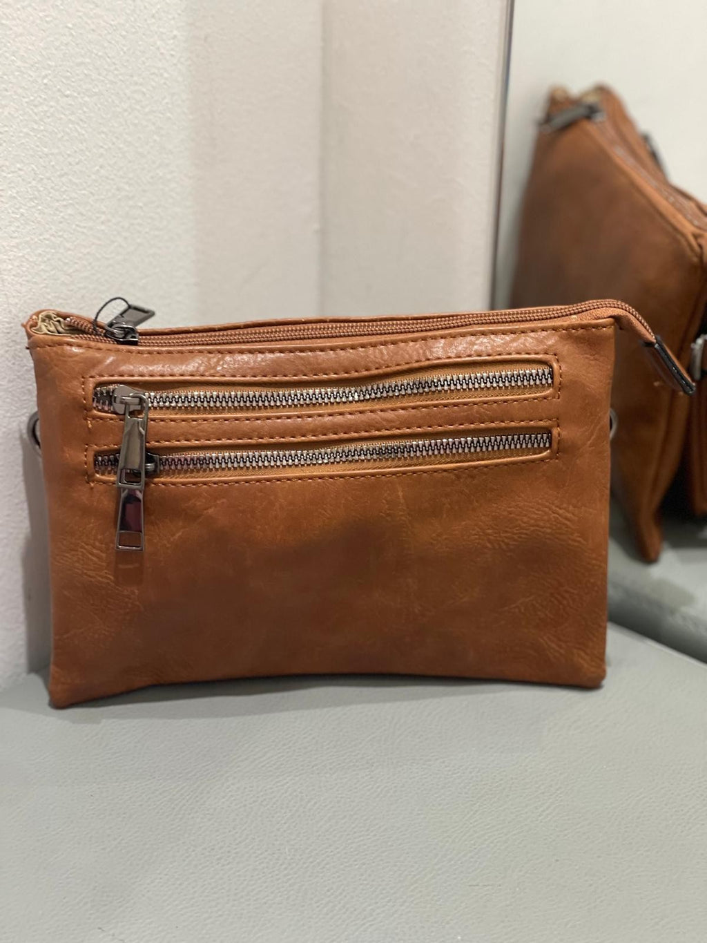 Pochette tracolla a mano