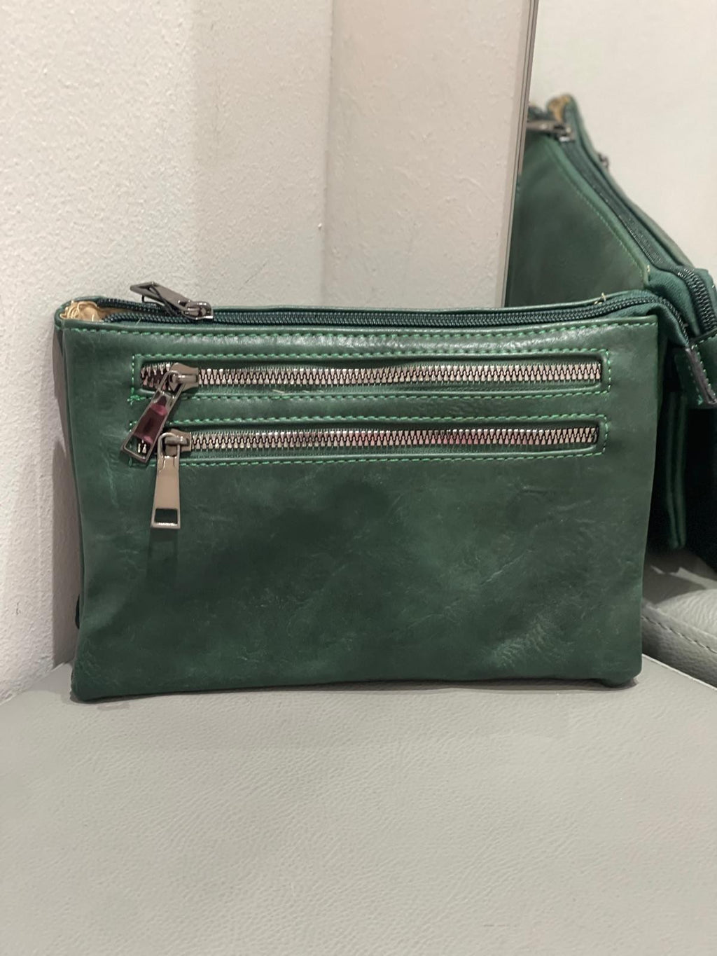 Pochette tracolla a mano