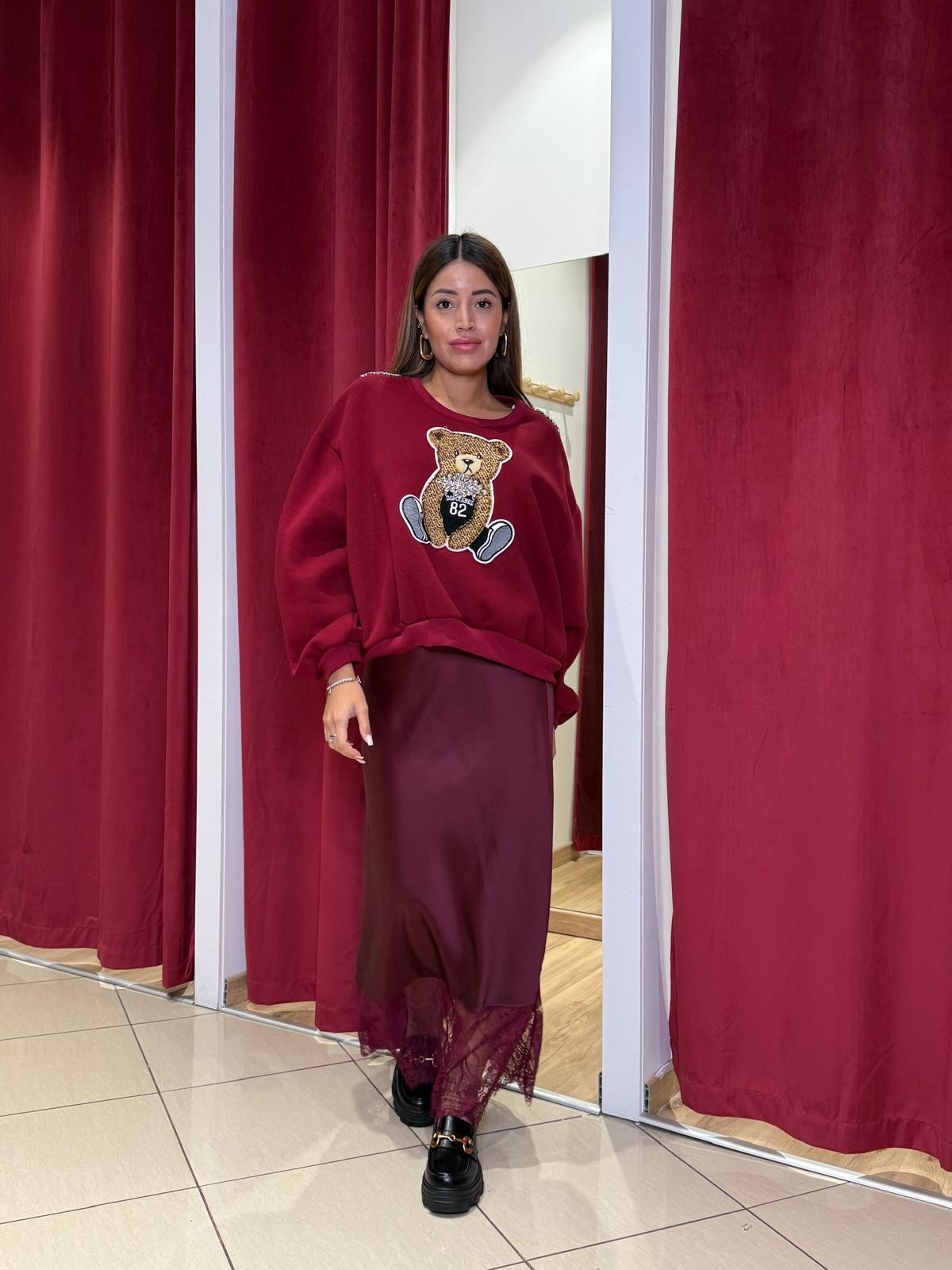 Gonna satin con pizzo
