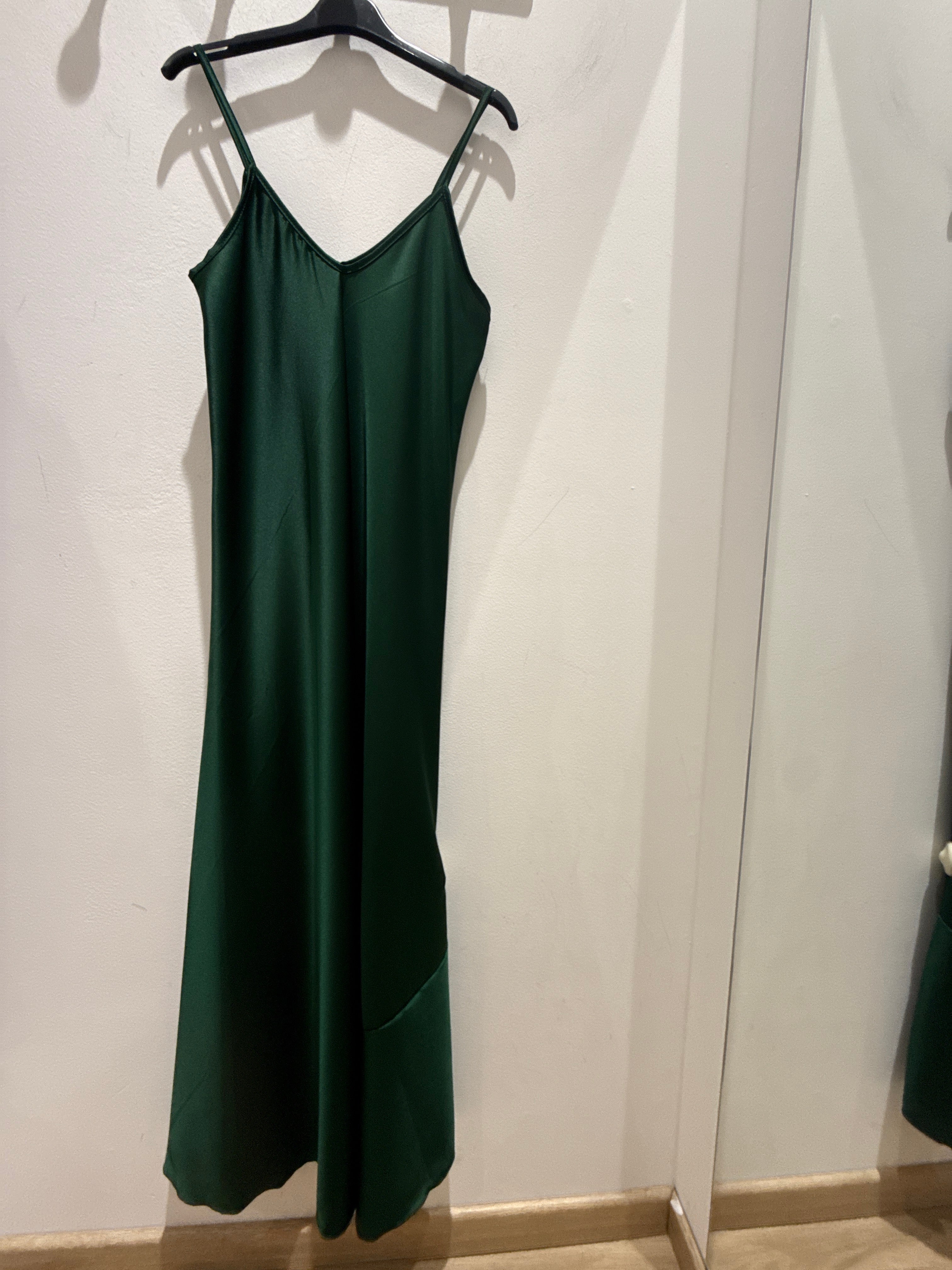 Abito in raso scollo V