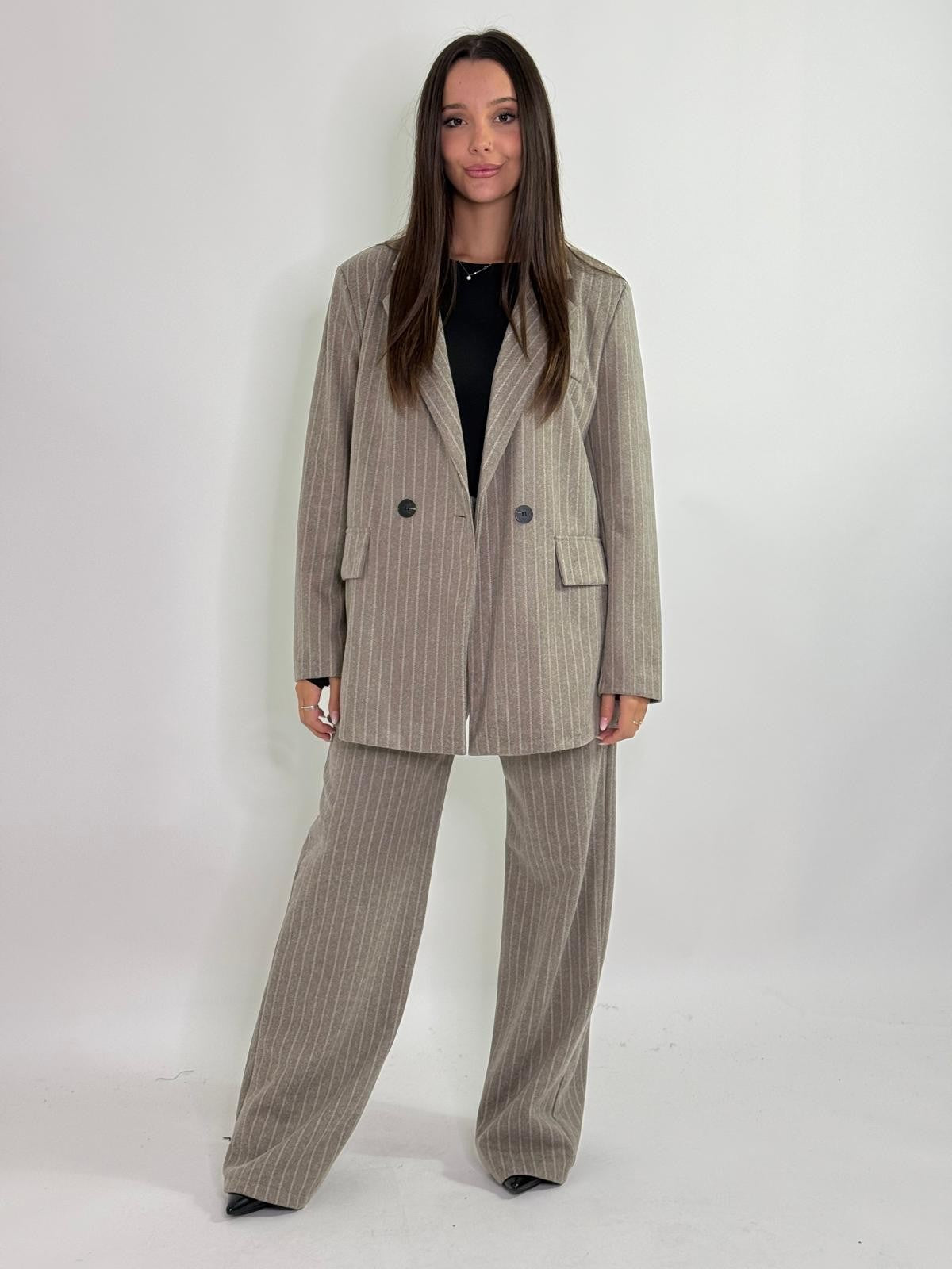 Pantalone a palazzo a righe gessato