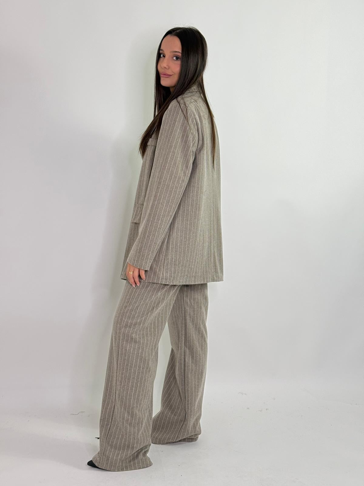 Pantalone a palazzo a righe gessato
