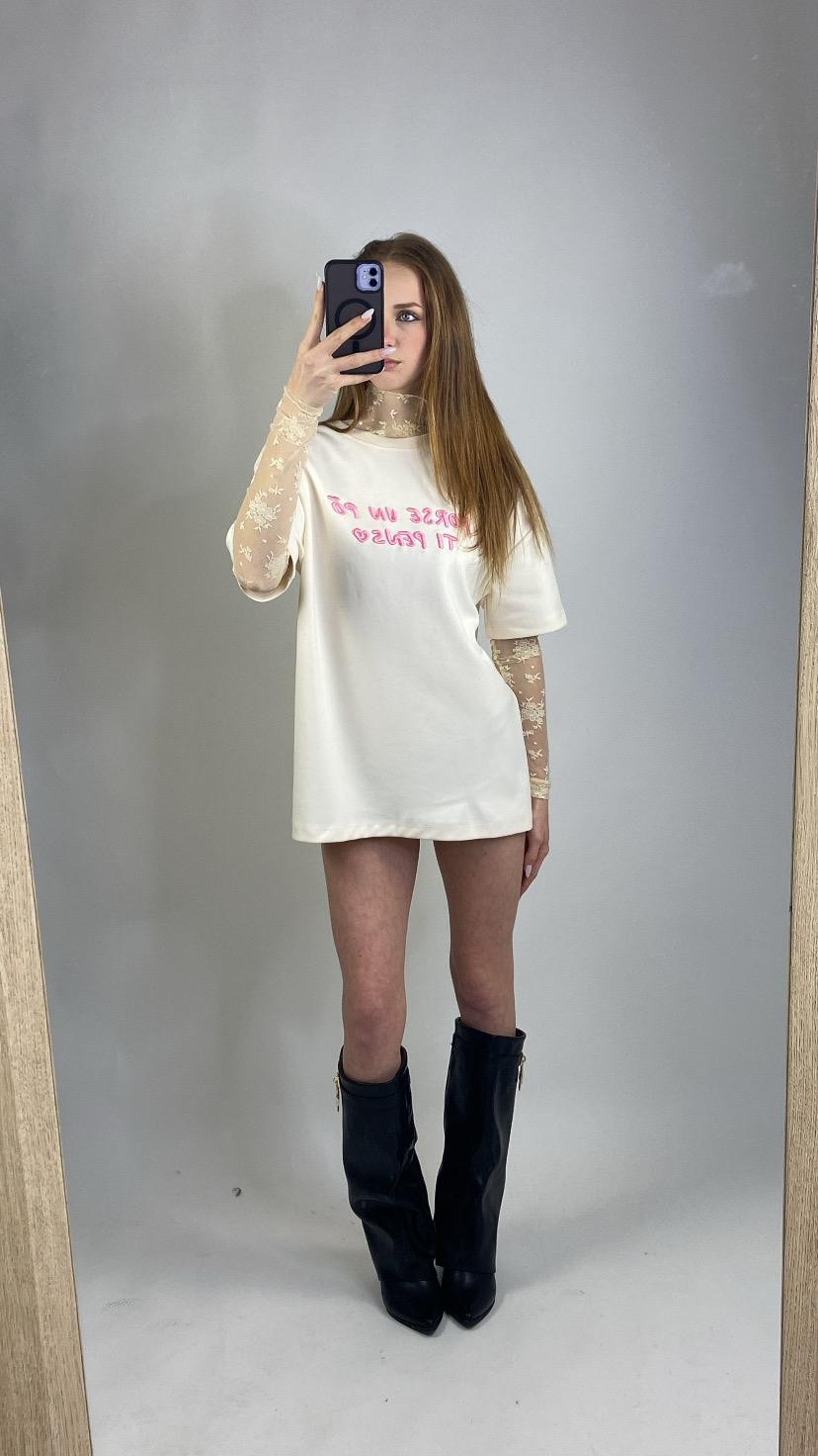 T-shirt con scritta Lumina