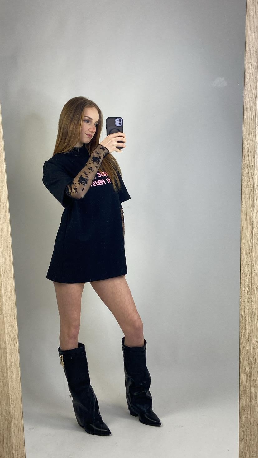 T-shirt con scritta Lumina