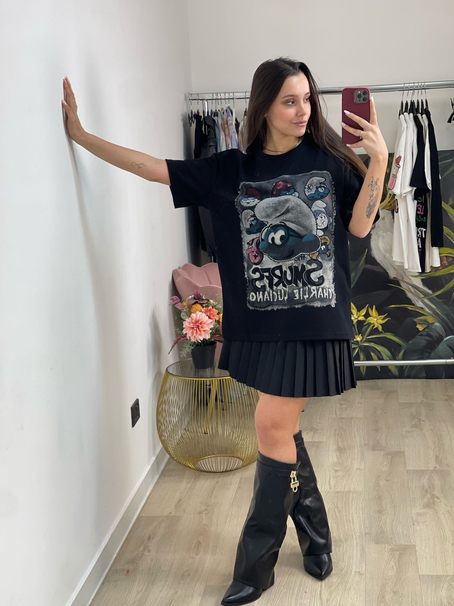 T-shirt puffi over