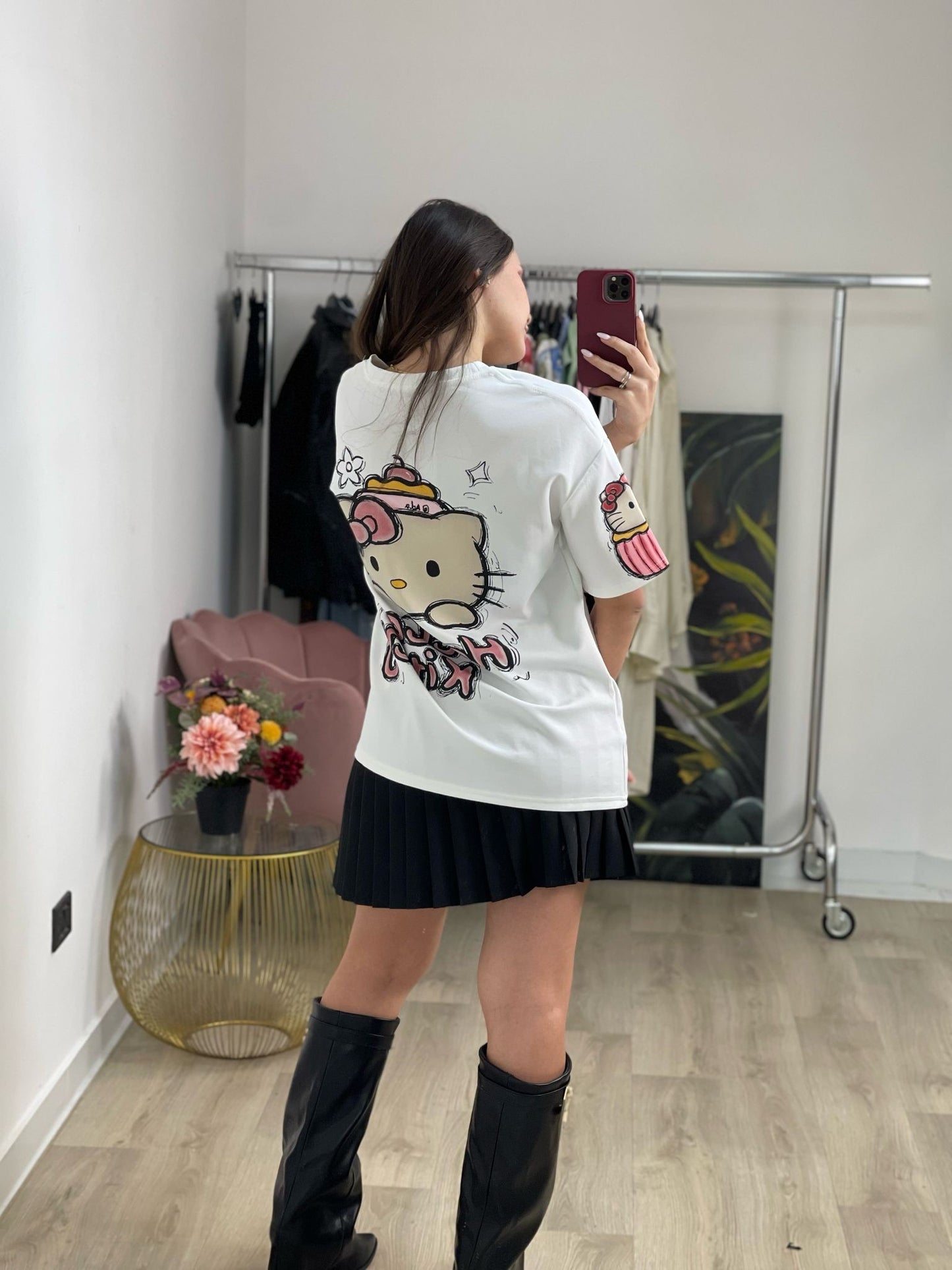 T-shirt Kitty over