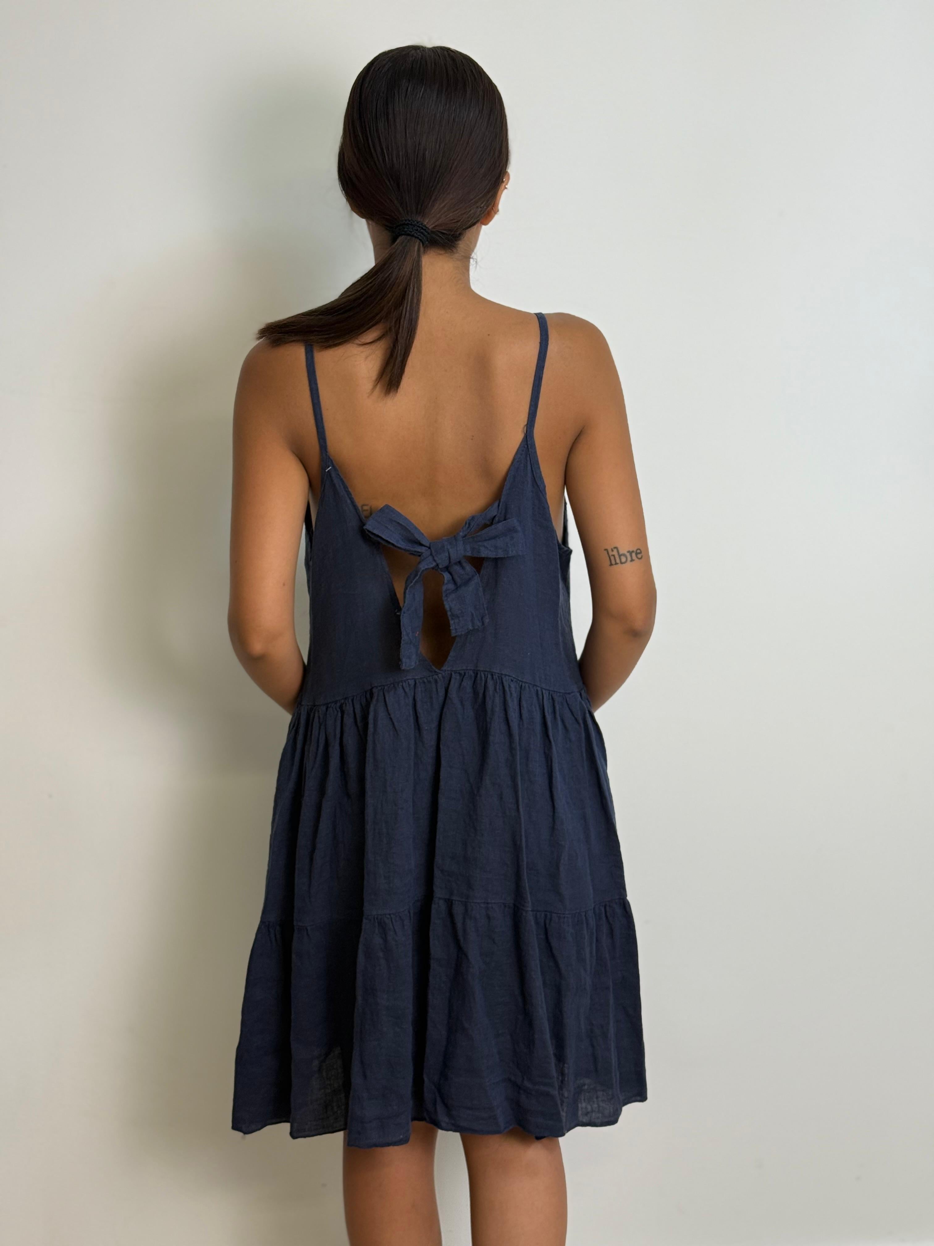 Abito a balze  di lino