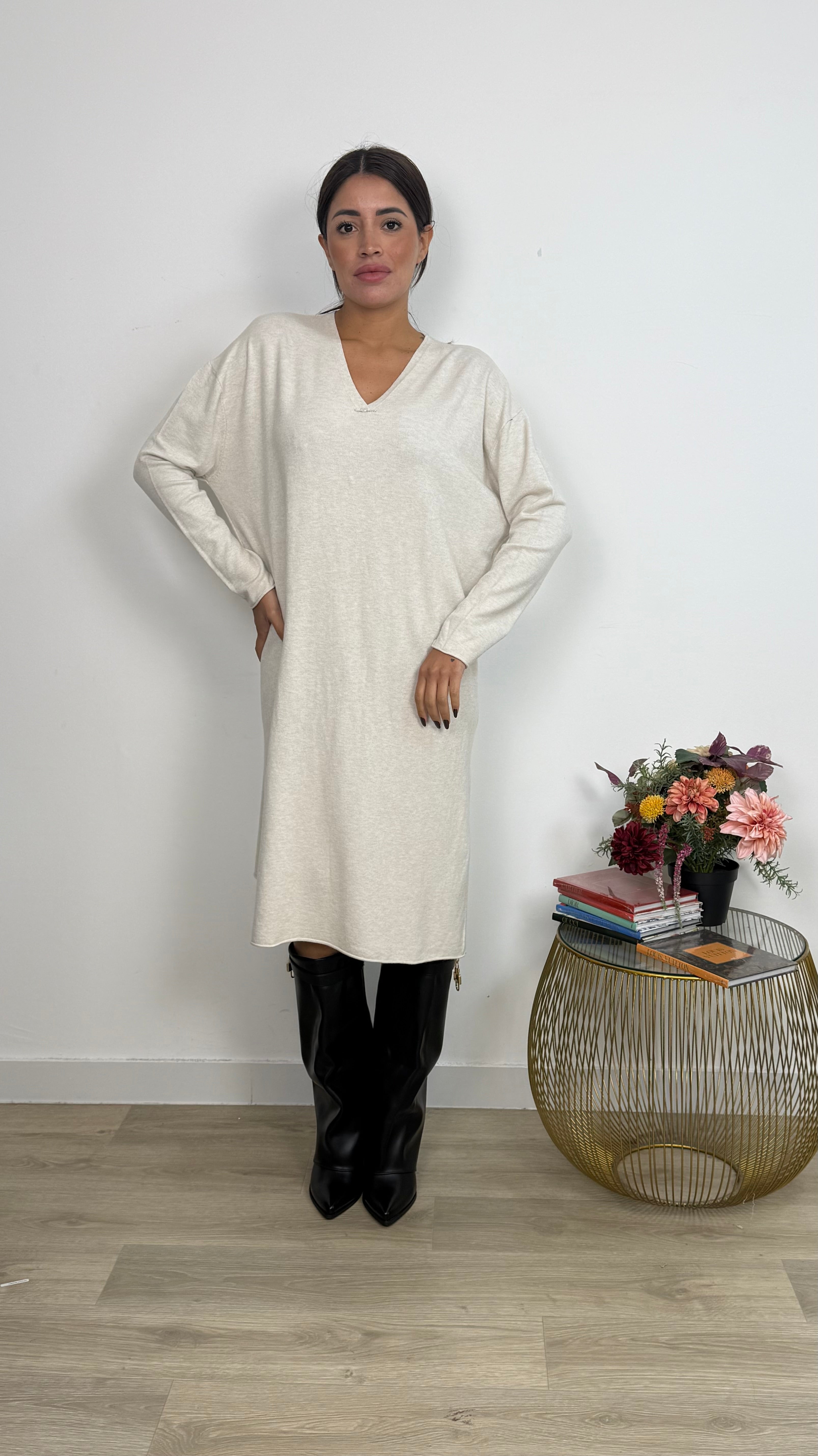 Vestito in Maglia a Maniche Lunghe con lo Spacco