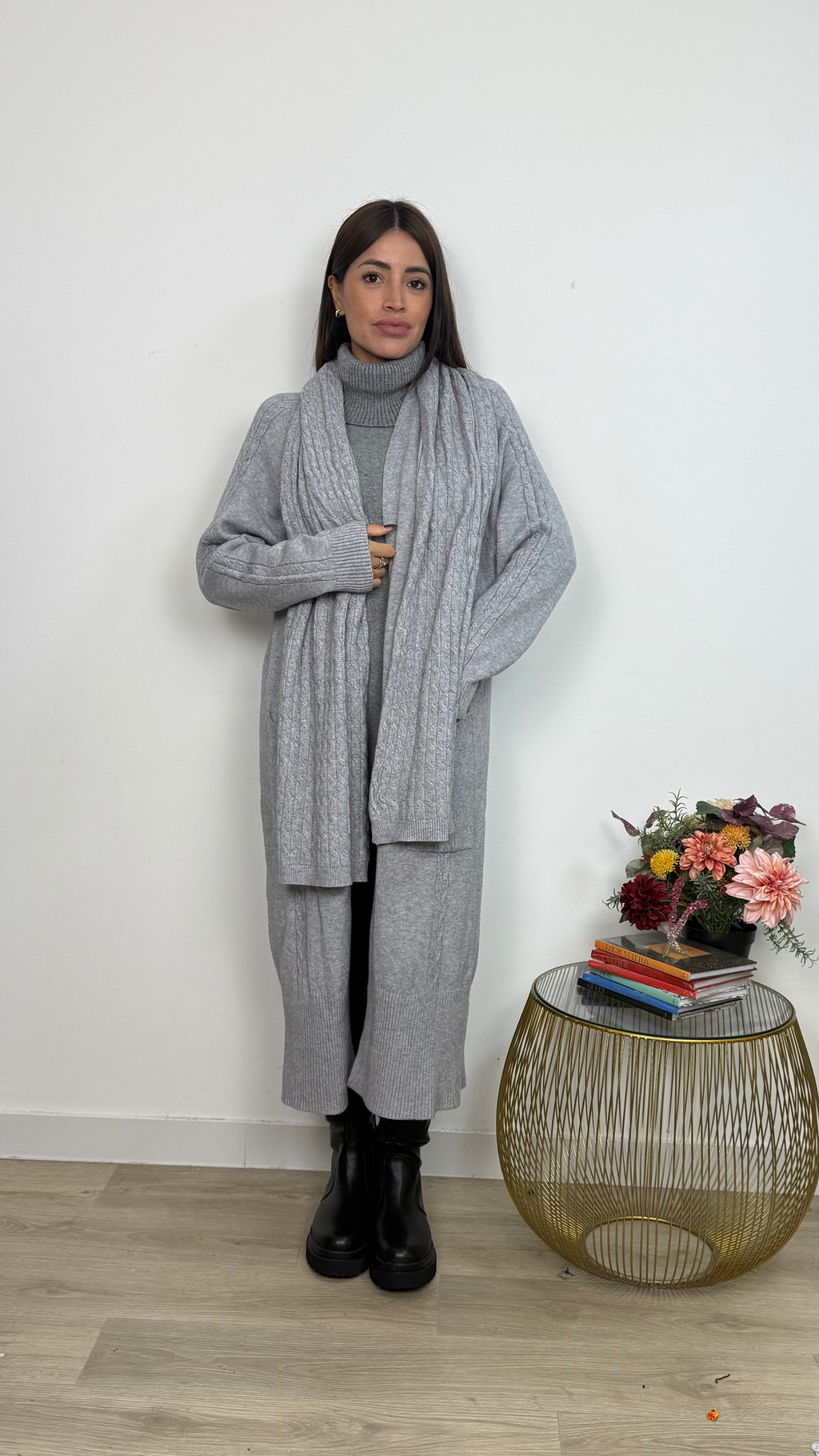 Cardigan Cozy Invernale con Sciarpa