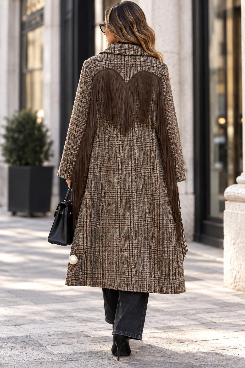 Cappotto con frangia laterale