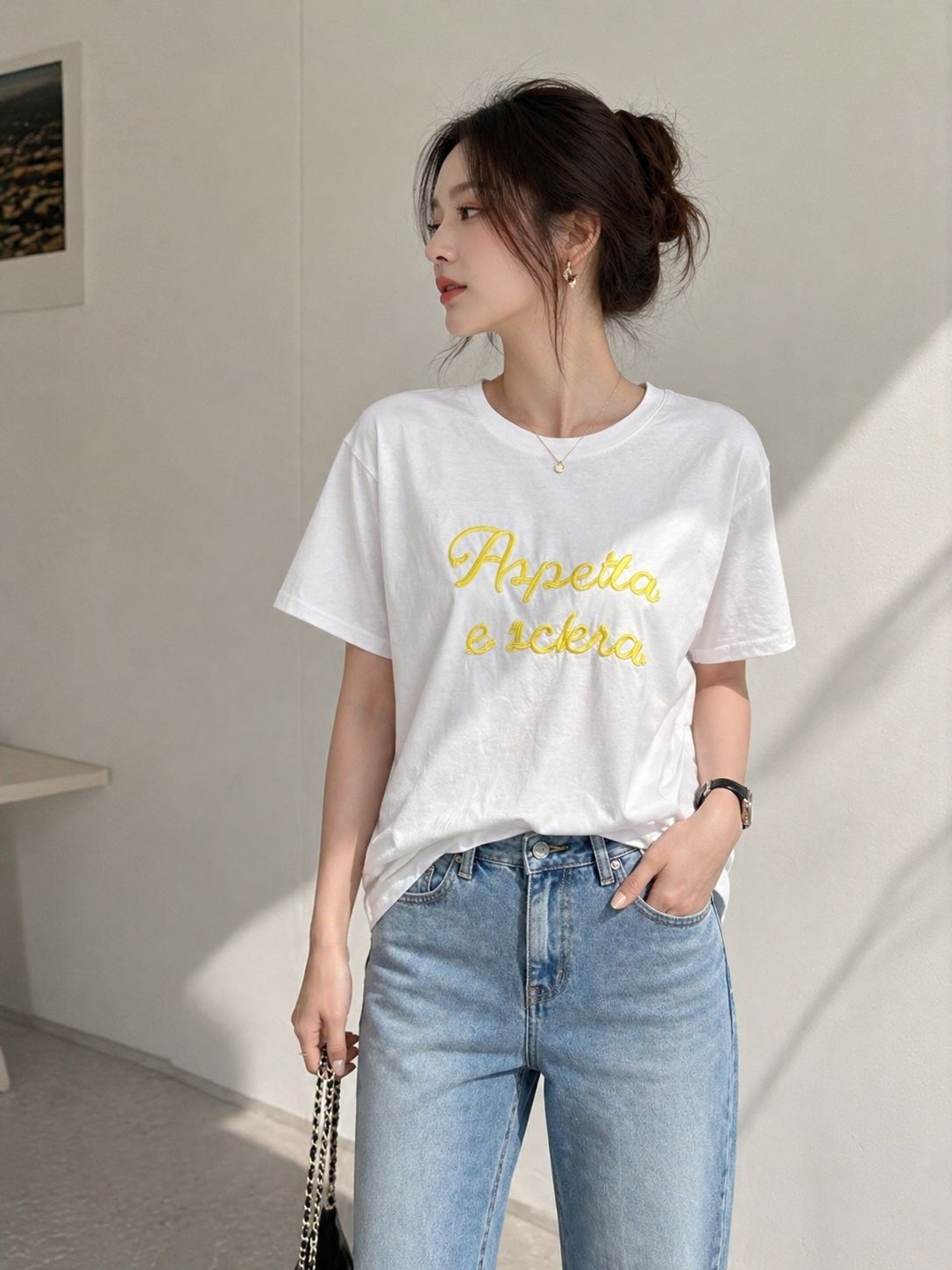 T-Shirt Over with Writes Ricamato