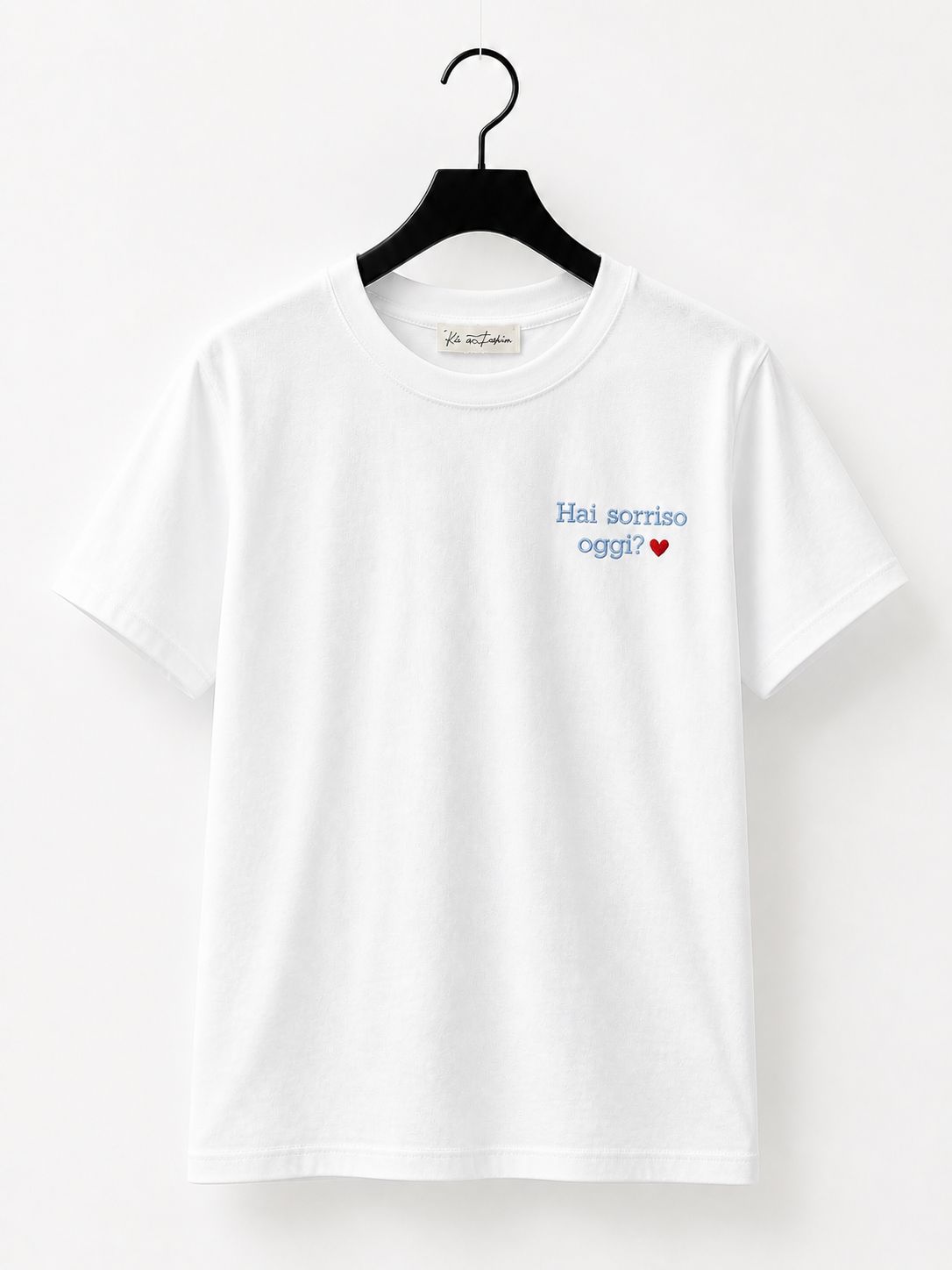 T-Shirt con Writes Ricamata 5.0
