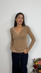 Maglietta Misto Cashmere con Scollo a V in Pizzo
