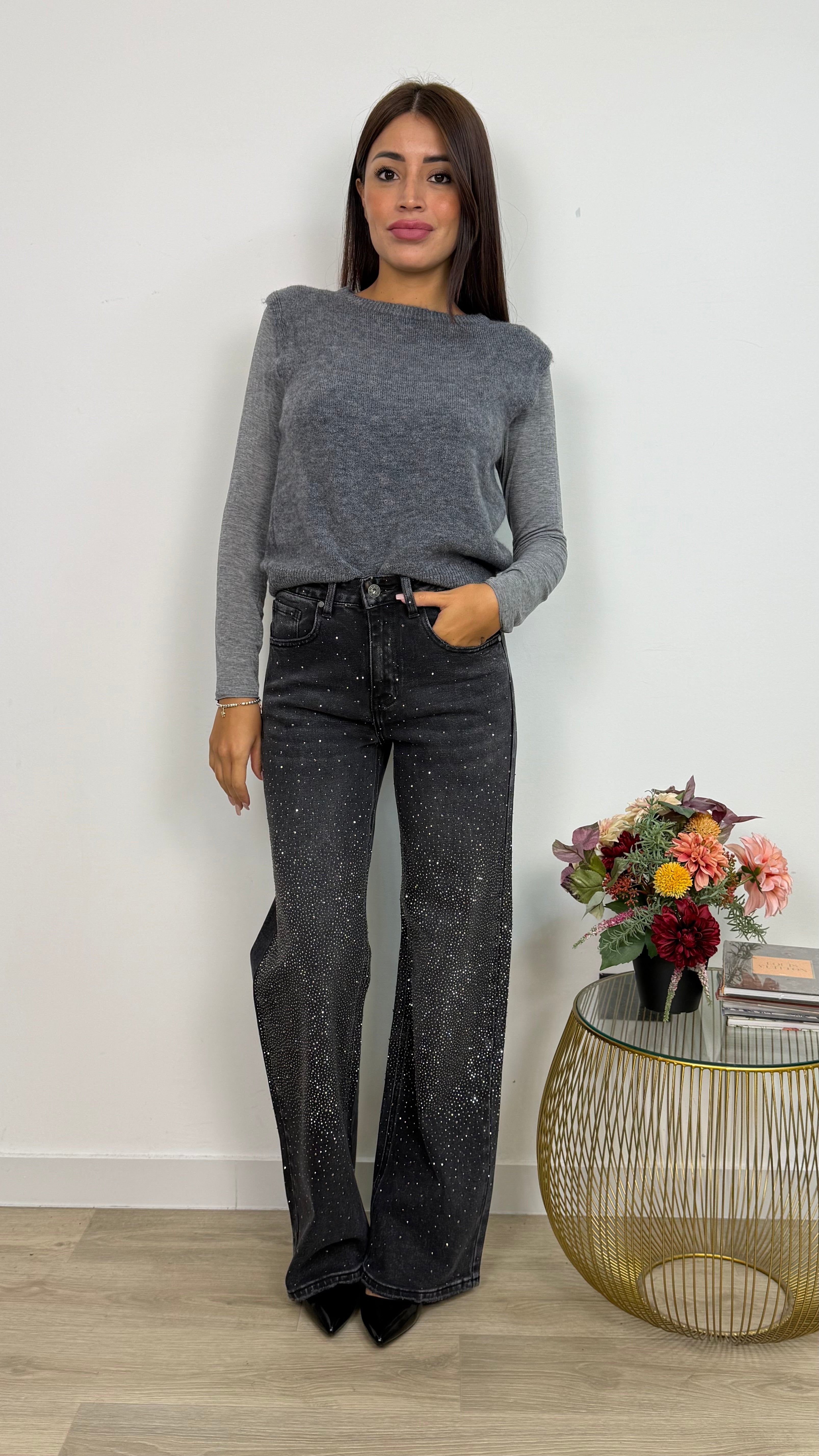 Jeans grigio con strass