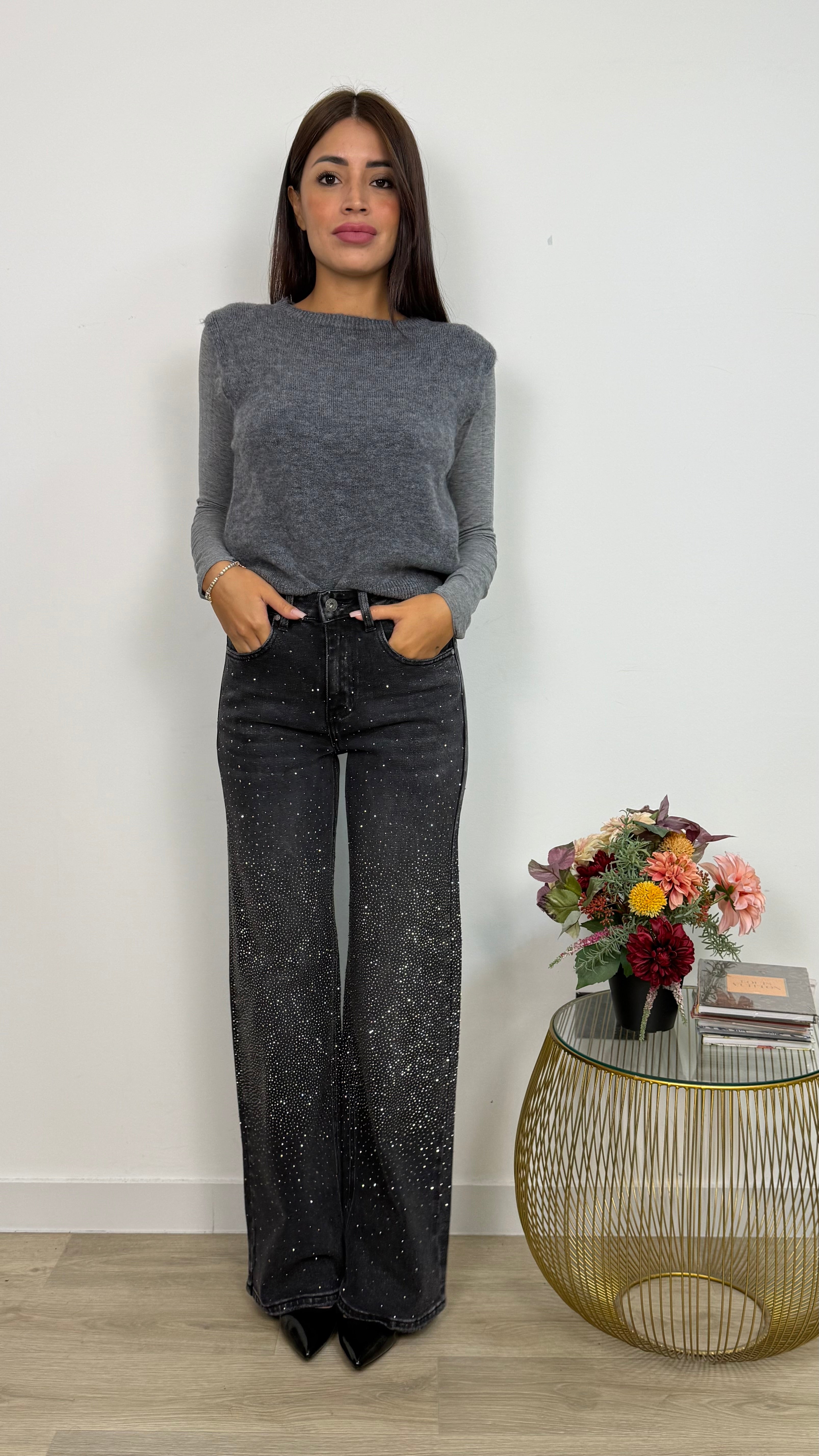 Jeans grigio con strass