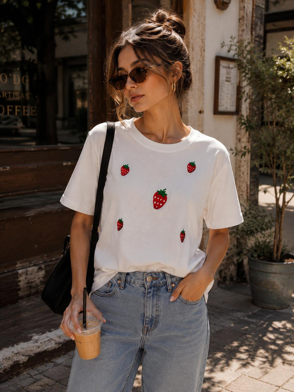 T-Shirt With Writes Ricamata