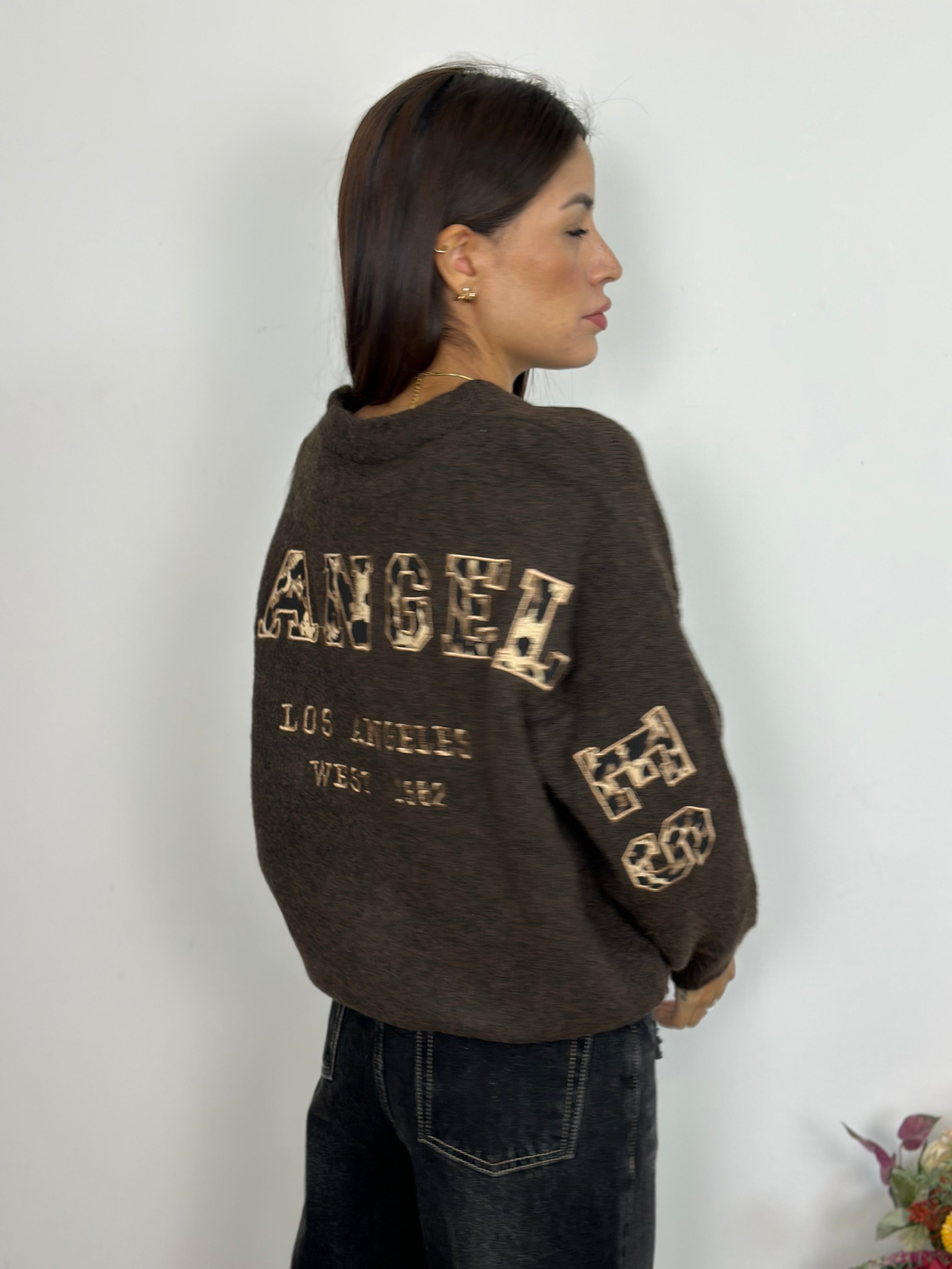 Maglione Los Angeles con scritta dietro