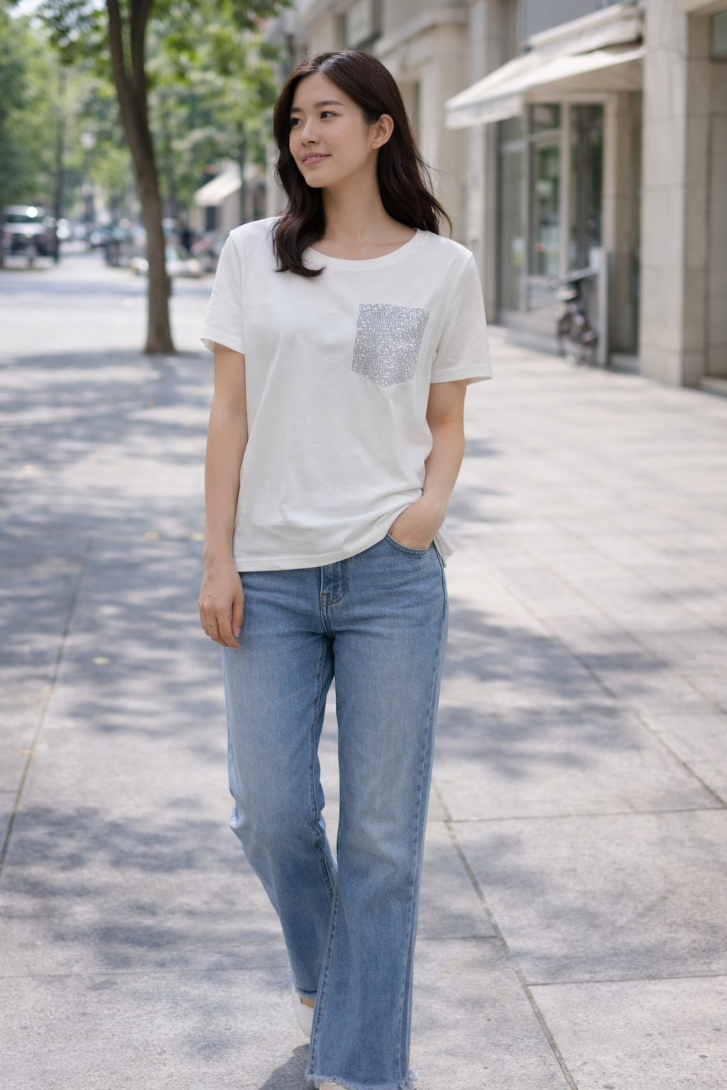 T-shirt over con taschino finto brillantinato