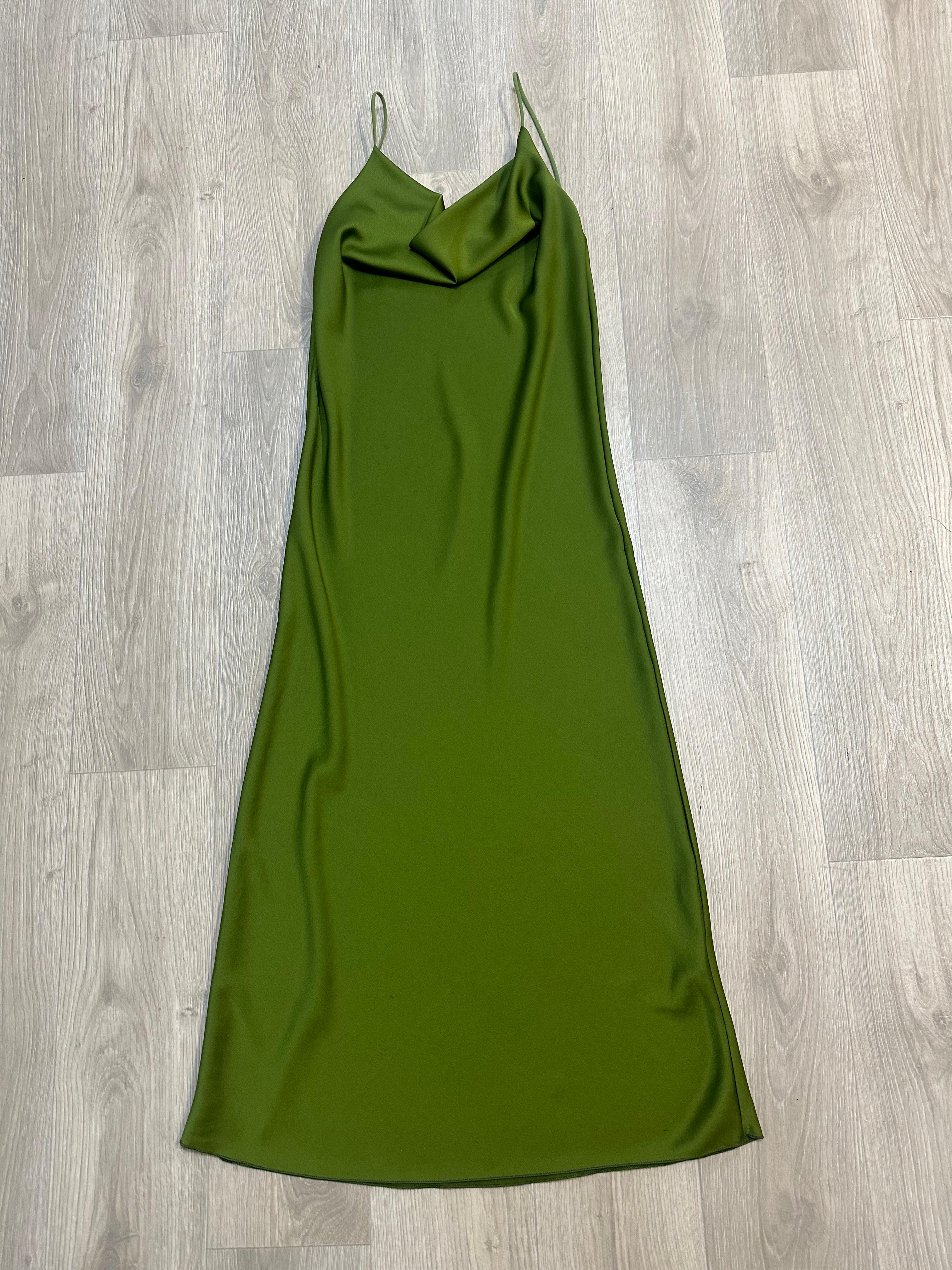 Abito semplice in raso