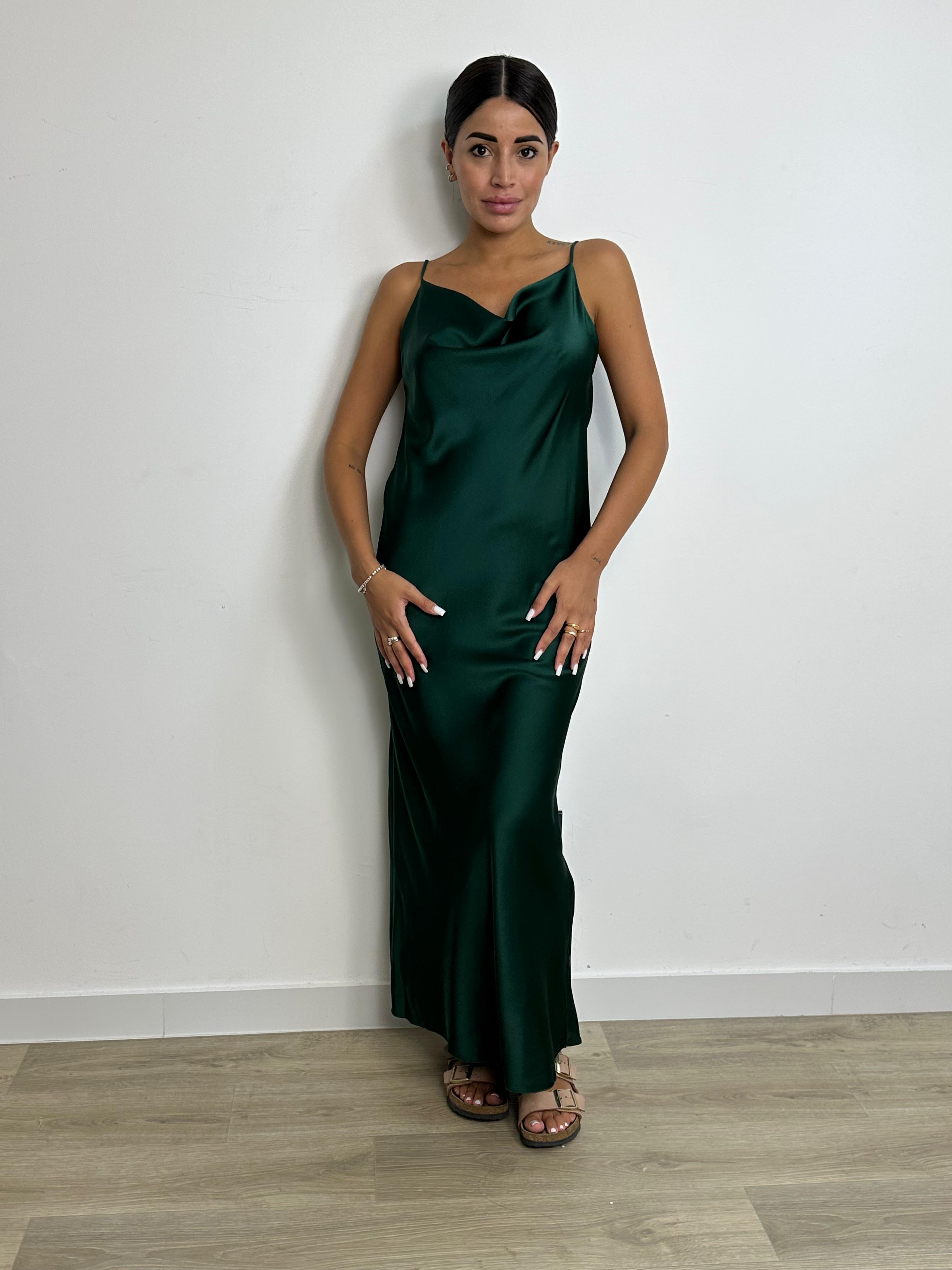 Abito semplice in raso