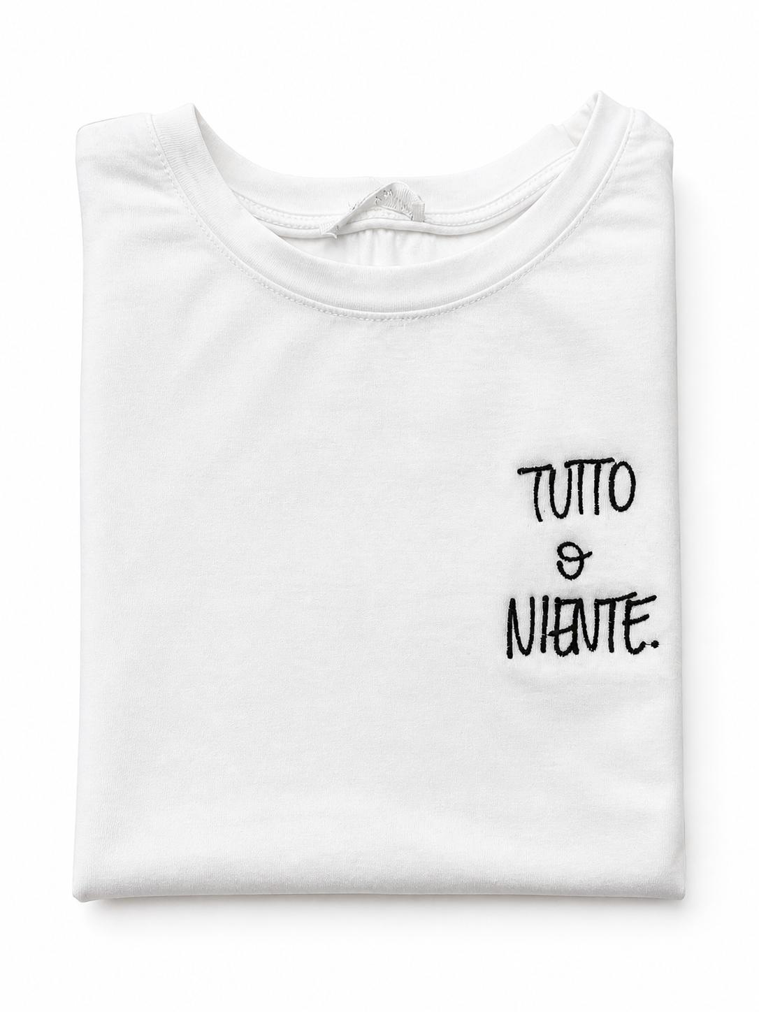 Maglietta Classic con le Scritte Ricamati